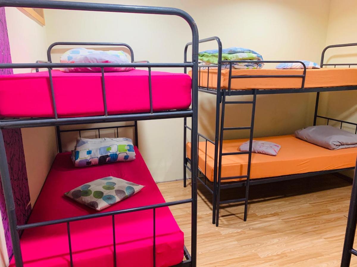 Friends Center Hostel Riga Dış mekan fotoğraf